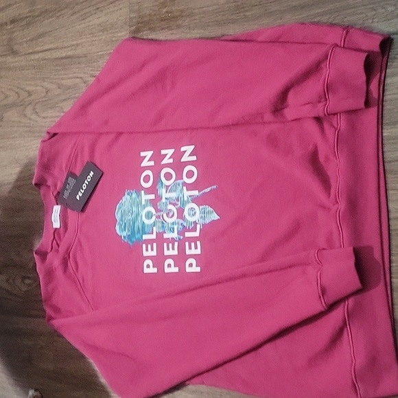 Peloton fuchsia oversized crew neck sweater Womans size medium - Picture 2 of 5